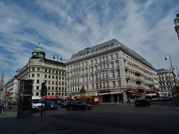 Wien, 1. Bezirk (the art of very renowned public places at the historic center of Vienna), Philharmonikerstraße/Albertinaplatz/Maysedergasse (Hotel Sacher/Café Mozart)