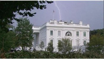 Lightning Strikes White House In Washington DC (Photo)