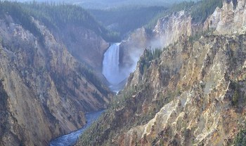 Lower Yellowstone Falls : Grand Canyon of Yellowstone NP, USA.