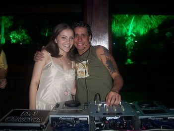 DJ Carioca e Cecília Dassi