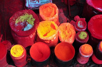 India - West Bengal - Kolkata - Streetlife - Colour Powder For Holi Festival - 2