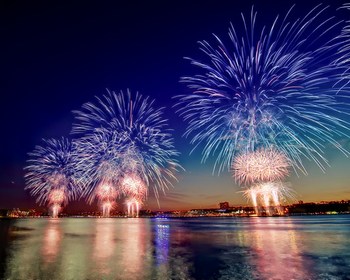 Macy's Fourth of July Fireworks 2010 @ New York City