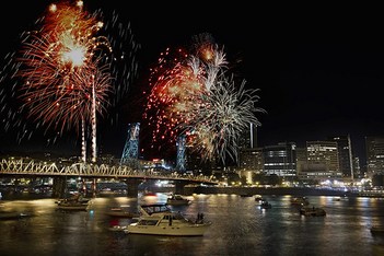 4th of July Fireworks 2010 - Portland Oregon - Digital Blending 2