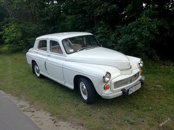 Old Polish car Warszawa