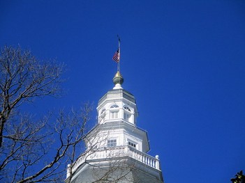 Lantern, Acorn, and Lightning Rod of Maryland State House