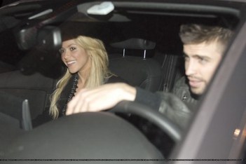 Shakira & Pique 2011, february