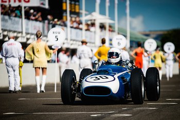Julian Bronson - 1960 Scarab Offenhauser at the 2016 Goodwood Revival (Photo 1)
