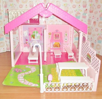 (1992) Barbie Fold 'n Fun House