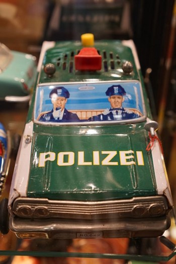 Law enforcement in Germany... However, with most states now leasing instead of buying their vehicles and in light of European Union rules on contract bidding, states have less latitude in choosing which manufacturer will provide their patrol cars than the