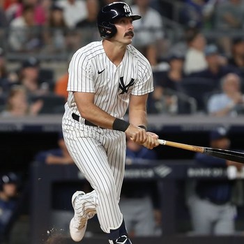 Yankees’ Matt Carpenter returns to St.Louis and gets emotional while talking…