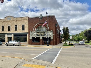Farmers and Merchants Union Bank, James Street and Dickason Boulevard, Columbus, WI