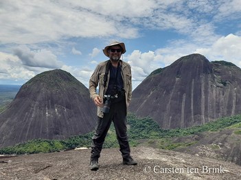 Colombia - climbing Cerro de Mavecure