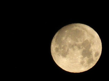 LUNA COMPLETA full moon VOLLMOND