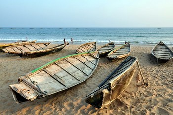 India - Odisha - Puri - Fishing Boats - 2