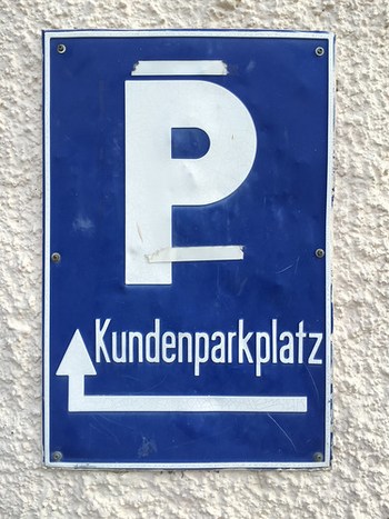 German parking lot sign