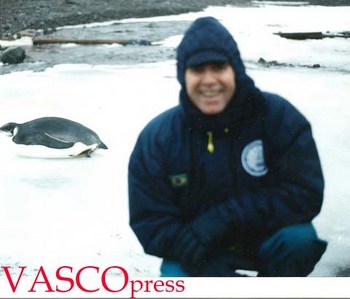 ICJ: Whaling in the Antarctic (Australia v. Japan) The Court authorizes New Zealand to intervene in the proceedings -