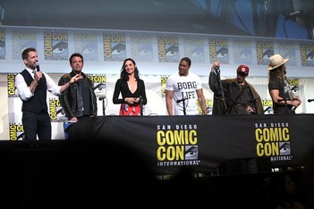 Zack Snyder, Ben Affleck, Gal Gadot, Ray Fisher, Ezra Miller & Jason Momoa