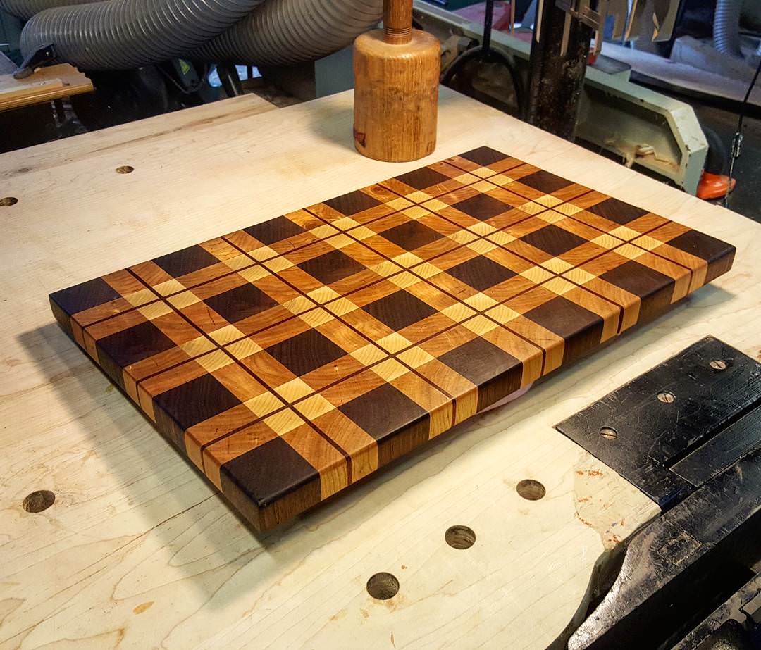 Plaid Cutting Board ♥♥ : woodworking