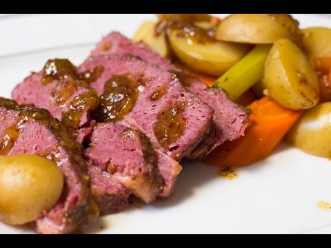 How to Make Corned Beef in a Pressure Cooker : cookingvideos